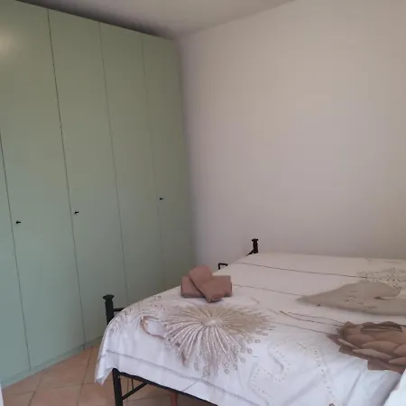 Apartment Casa Vacanza Lucy Tra Le 5 Terre E La Lunigiana Ceparana